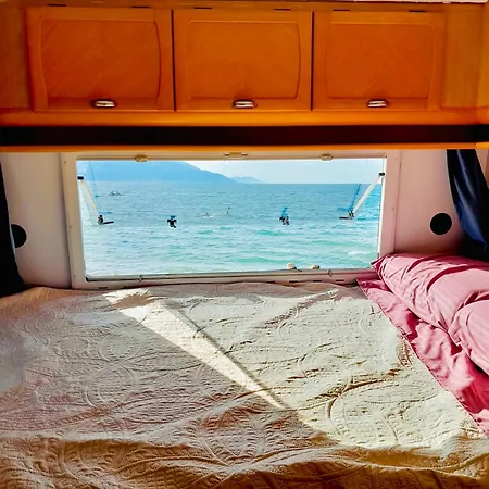 אתר קמפינג Camper For Rent *